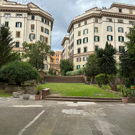 Stans Dolce Lusso Basilica San Giovanni רומא